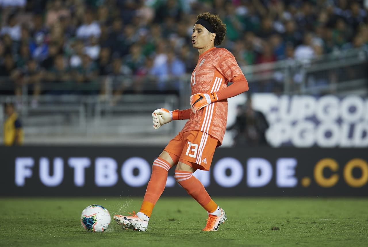 Aunque en pocas ocasiones intervino, el arquero Memo Ochoa fue claro con el balón en los pies, realmente Cuba no tuvo remates al arco.