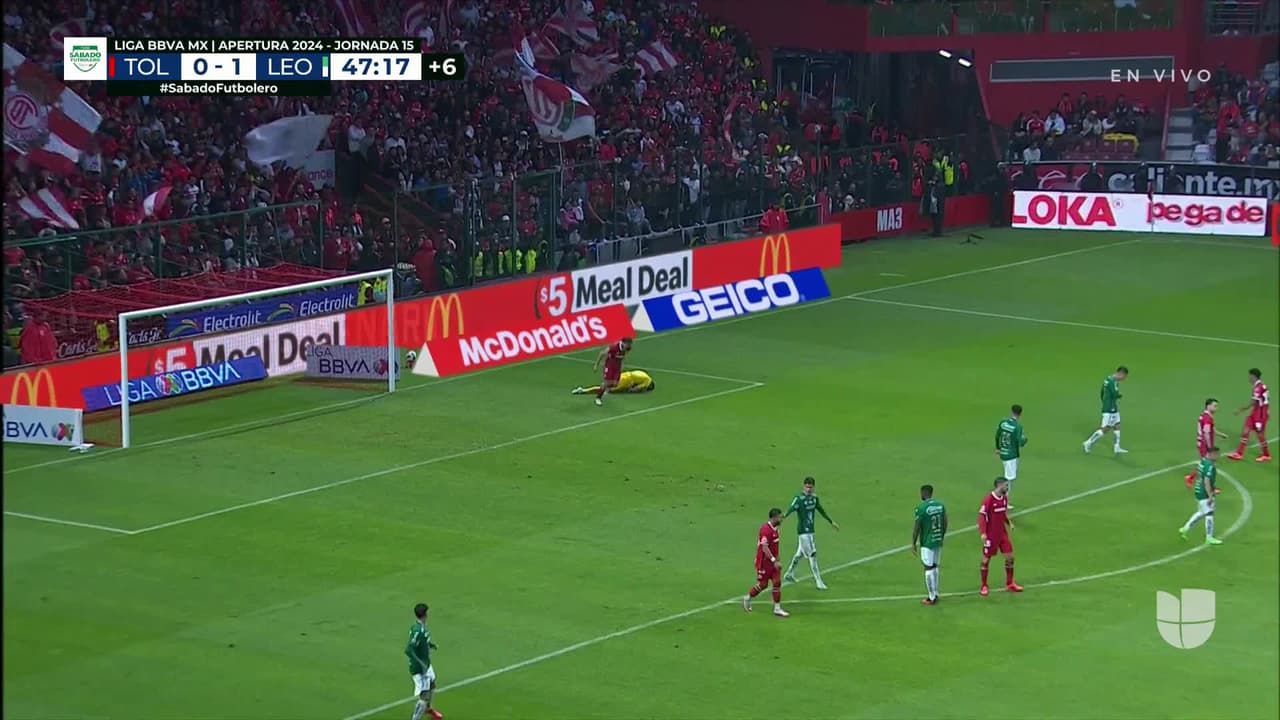 ¡TIRO ATAJADO! disparo por Paulinho.