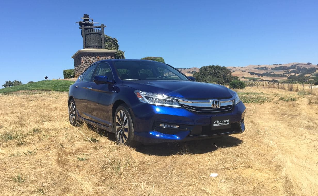 El Honda Accord Hybrid 2017 llega más elegante y moderno que nunca