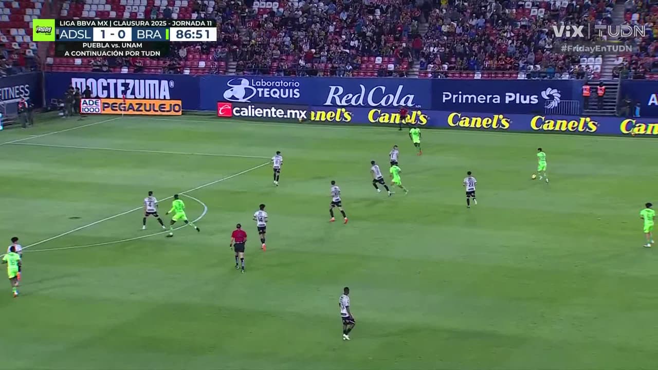 ¡Poste evita el gol del empate para los Bravos!