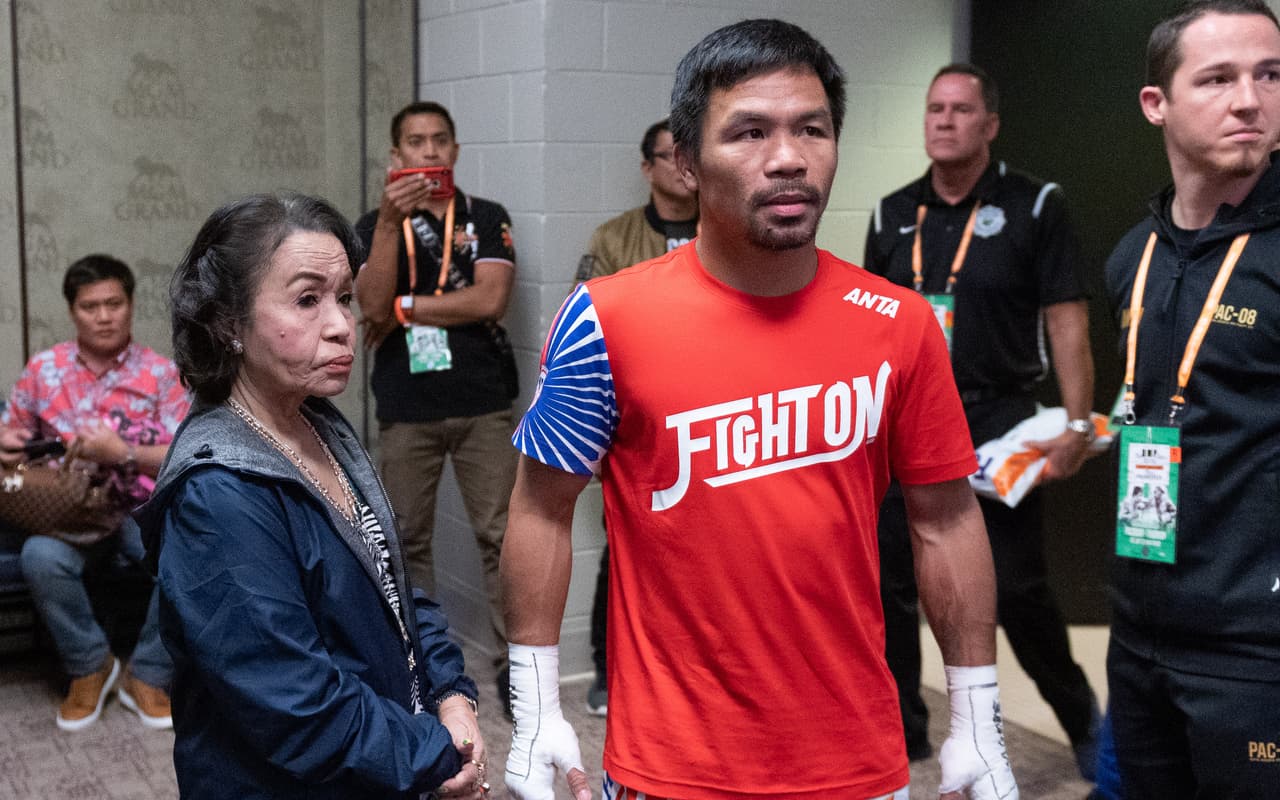A sus 40 años, Pacquiao calló bocas con un tremendo despliegue de fortaleza y rapidez. Thurman cayó en el primer round y entregó su cetro wélter AMB al filipino.
