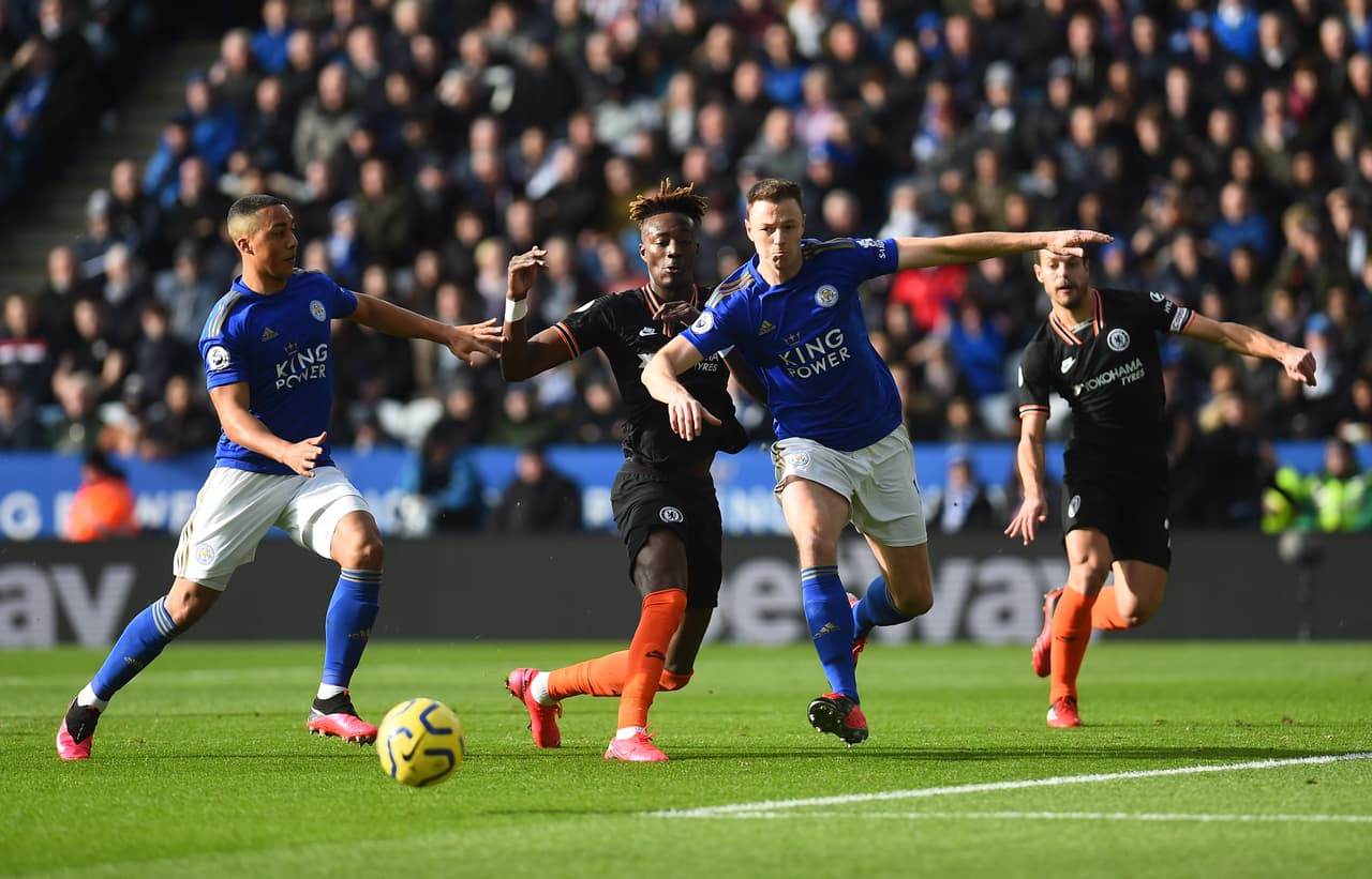 Rüdiger (46’, 71’) abrió y cerró el marcador. Barnes (54’) y Chilwell (64’) marcaron para los locales. Los de Lampard cierran la J25 con 41 unidades y los dirigidos por Brendan Rodgers acumulan 49.