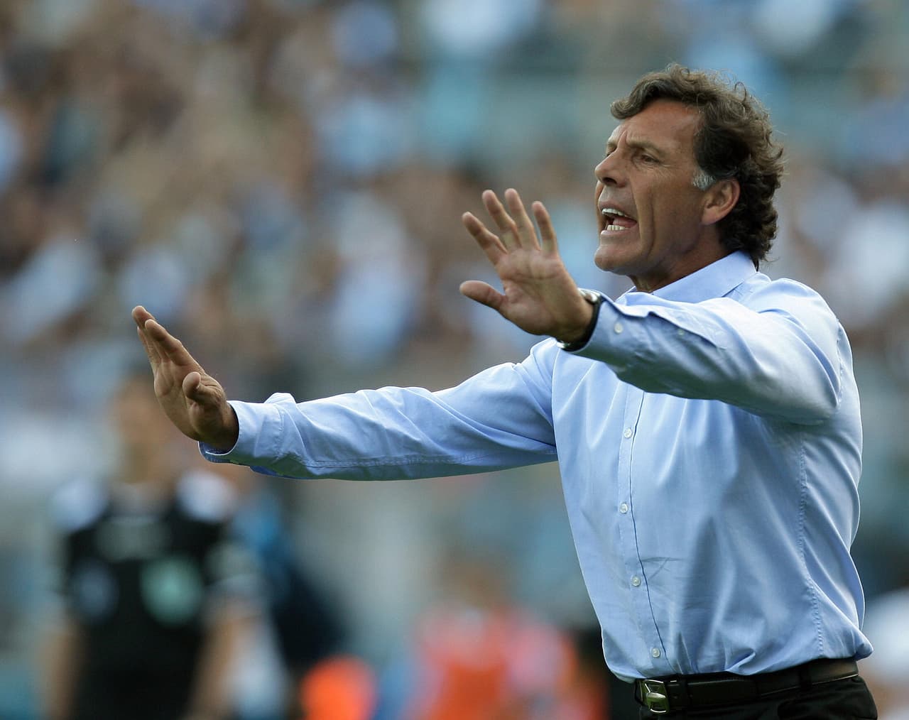 El palmarés de Russo en Argentina: títulos con Vélez Sarsfield en 2005 y otros tres en torneos nacionales B con Lanús, Rosario Central y Estudiantes. En su carrera ha dirigido 951 partidos.