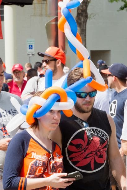 El equipo de Houston dio inicio a su temporada en casa en un enfrentamiento contra los Indios de Cleveland y no quedó ni un asiento vacío.