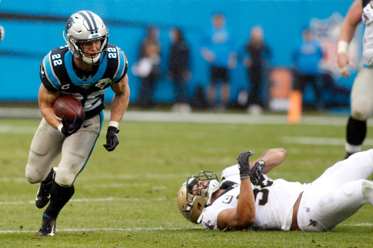 Christian McCaffrey desbanca a Ezekiel Elliott y será el corredor mejor pagado de la NFL. Te dejamos el Top 10.