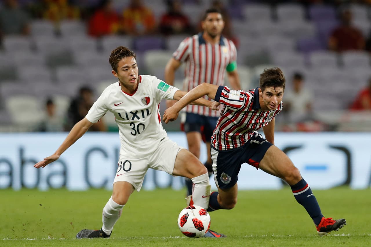 Guadalajara se fue adelante en el partido ante el equipo japonés, incluso tan rápido como a los 3 minutos con gol de Saldívar.