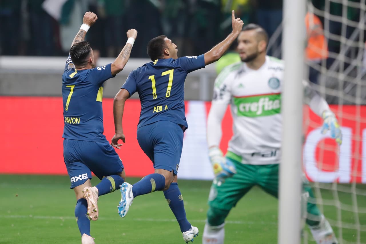 Y como balde de agua helada en la espalda del Palmeiras, a los 17 minutos Ramón Ábila puso adelante 1-0 a los argentinos, con esto el global se ponía 3-0.