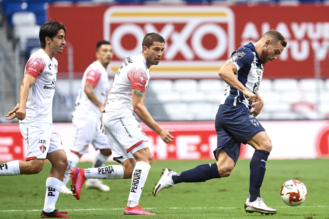 Monterrey intenta reaccionar, pero los jugadores del atlas estan haciendo un gran partido.
<br>