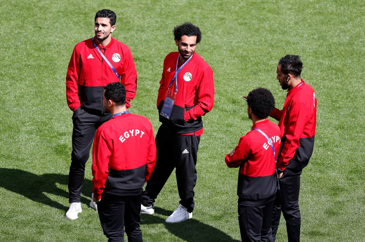 Salah estuvo presente en cancha y las cámaras lo siguieron ante la expectativa, pero temprano se supo de su ausencia.