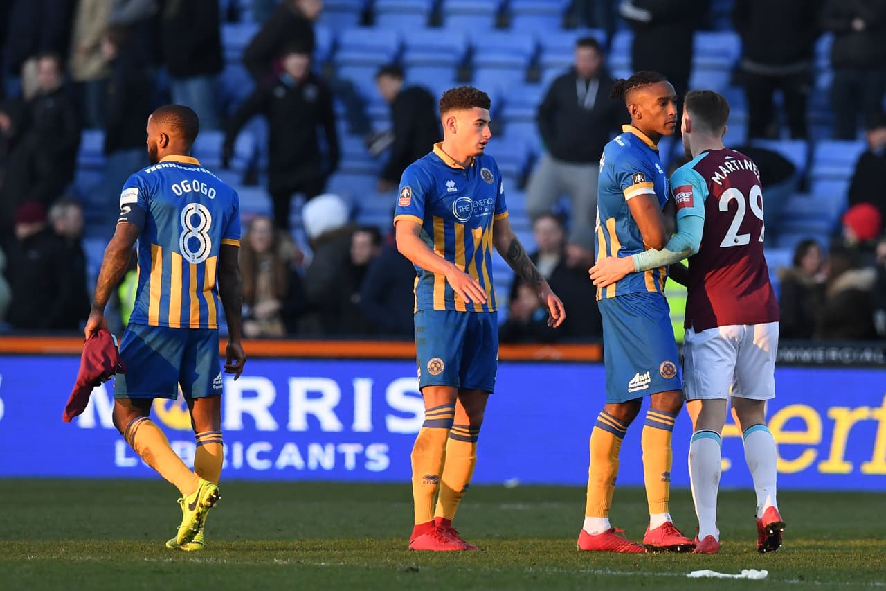 Este es apenas el segundo encuentro en el que 'Chicharito' salta al campo como titular de los últimos 12 disputados por el West Ham.