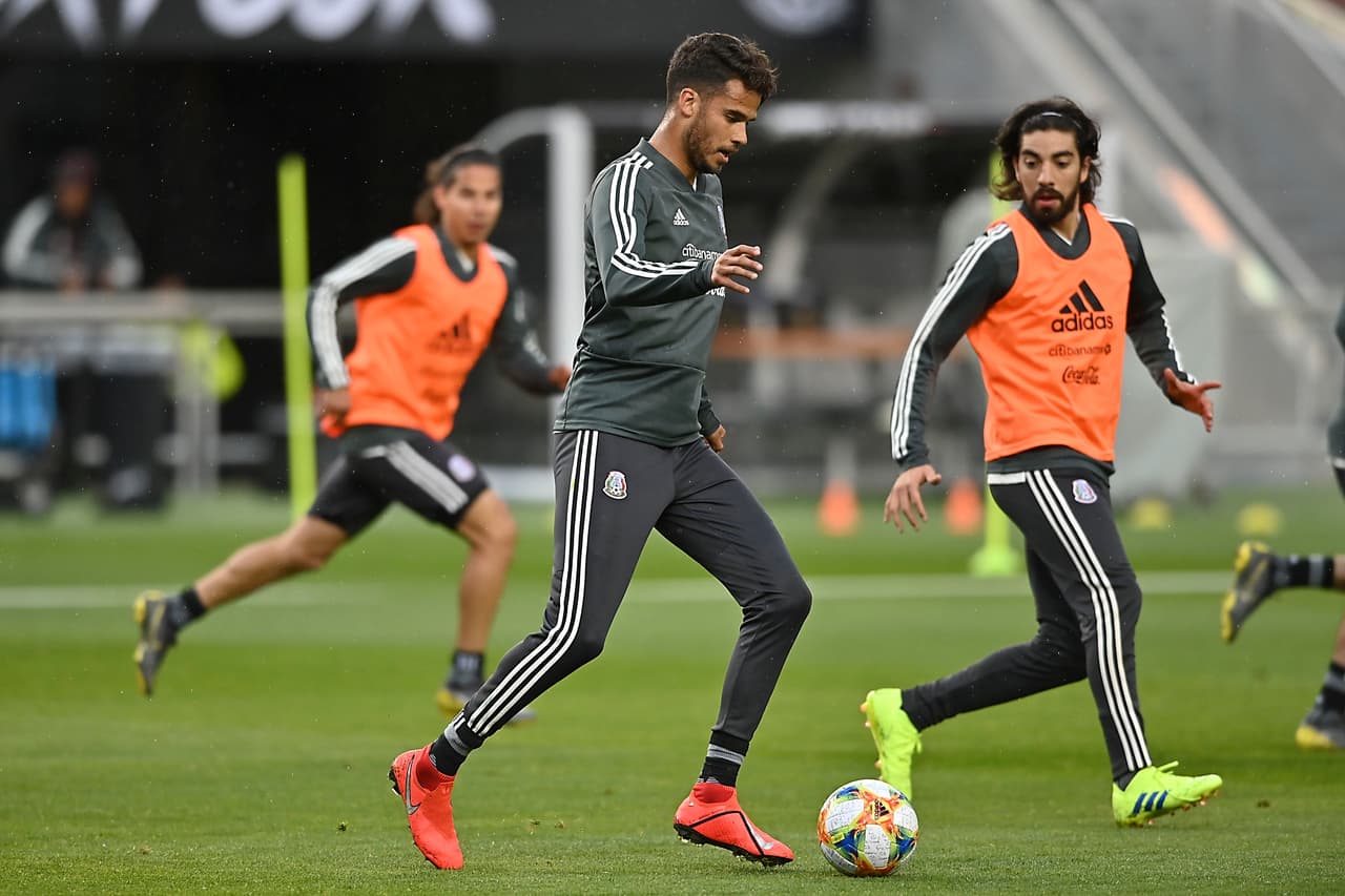 Así se vivió el entrenamiento del 25 de marzo de la Selección Mexicana de Fútbol en vías de preparación a su partido amistoso este martes en Levi's Stadium ante la representación de Paraguay en la fecha FIFA.