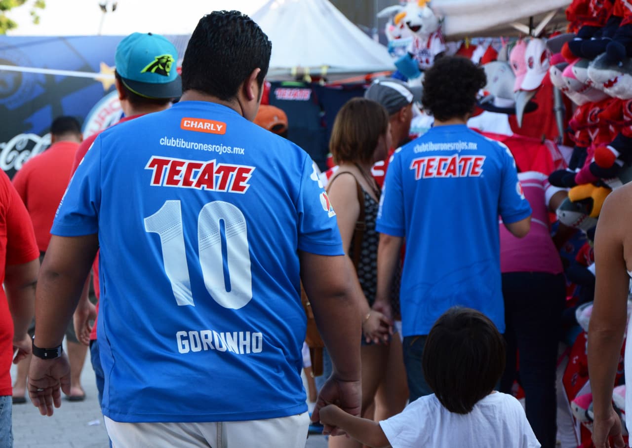 El colorido de la afición en la Jornada 5