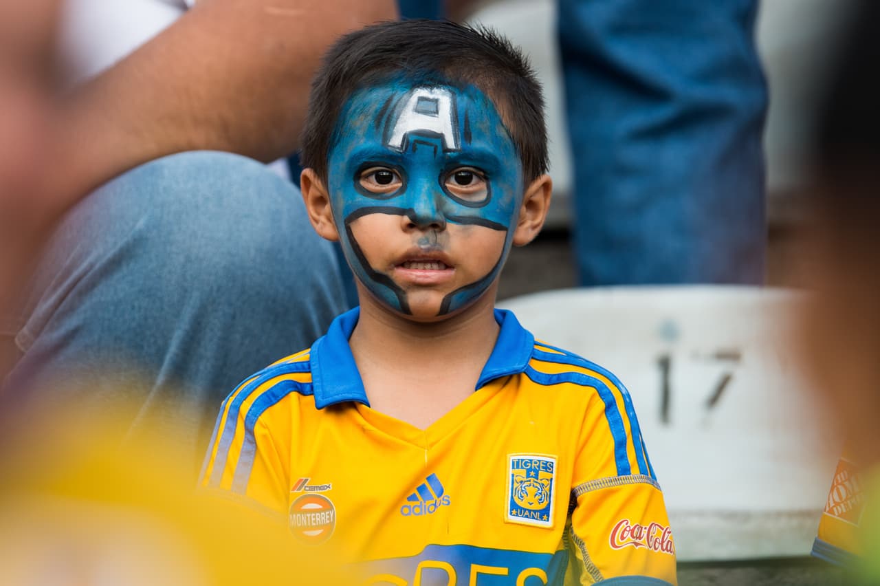 El colorido de la afición en la Jornada 5