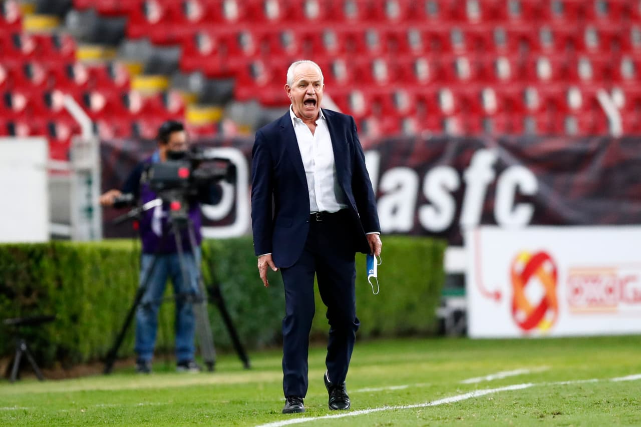 Vasco Aguirre se preocupa por falta de gol y espera a Janssen