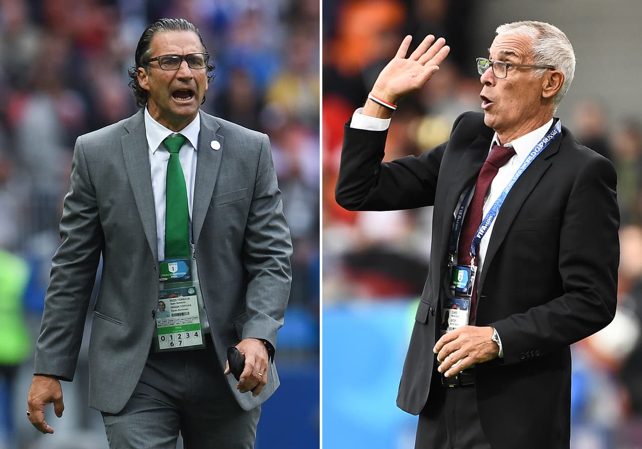 Los técnicos Juan Antonio Pizzi, de Arabia Saudita (izquierda), y Héctor Cúper de Egipto (derecha), buscan también la segunda victoria de un técnico argentino en la Copa.