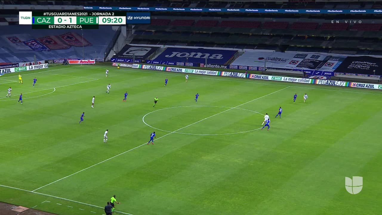 ¡GOL!  anota para Puebla. Christian Tabó