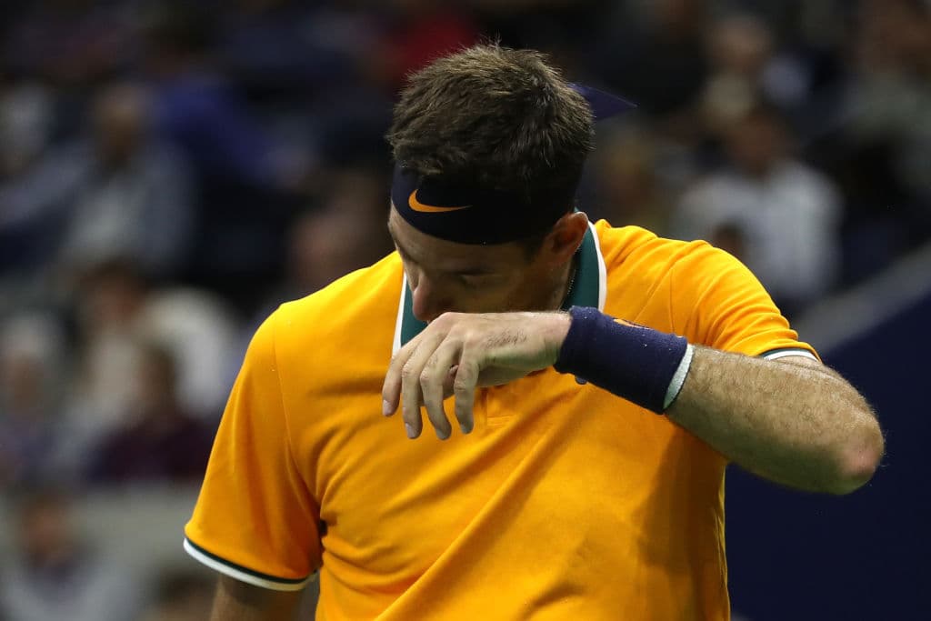 A través de su cuenta personal de Twitter, la 'Torre de Tandil' publicó: “lamentablemente no podré jugar el Miami Open este año por mi lesión de rodilla. Espero verlos el año próximo”.