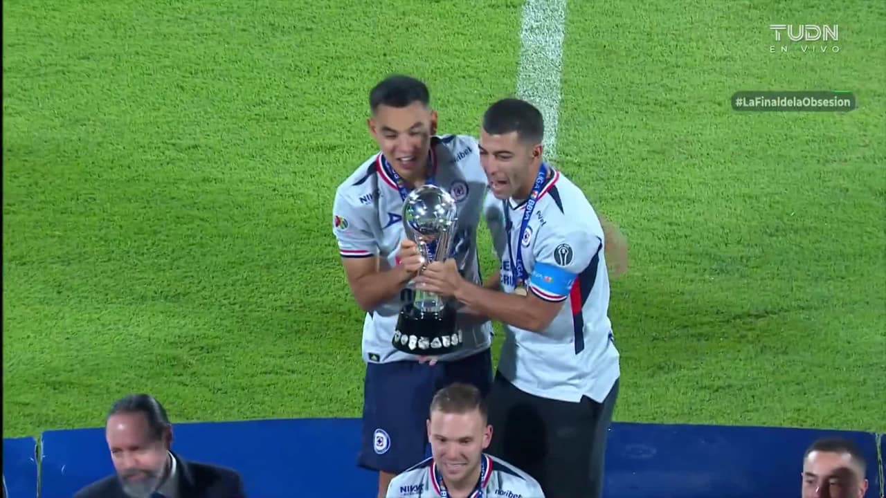 ¡La Máquina de la Cruz Azul es Campeón del futbol mexicano! ¡Levantan la décima!