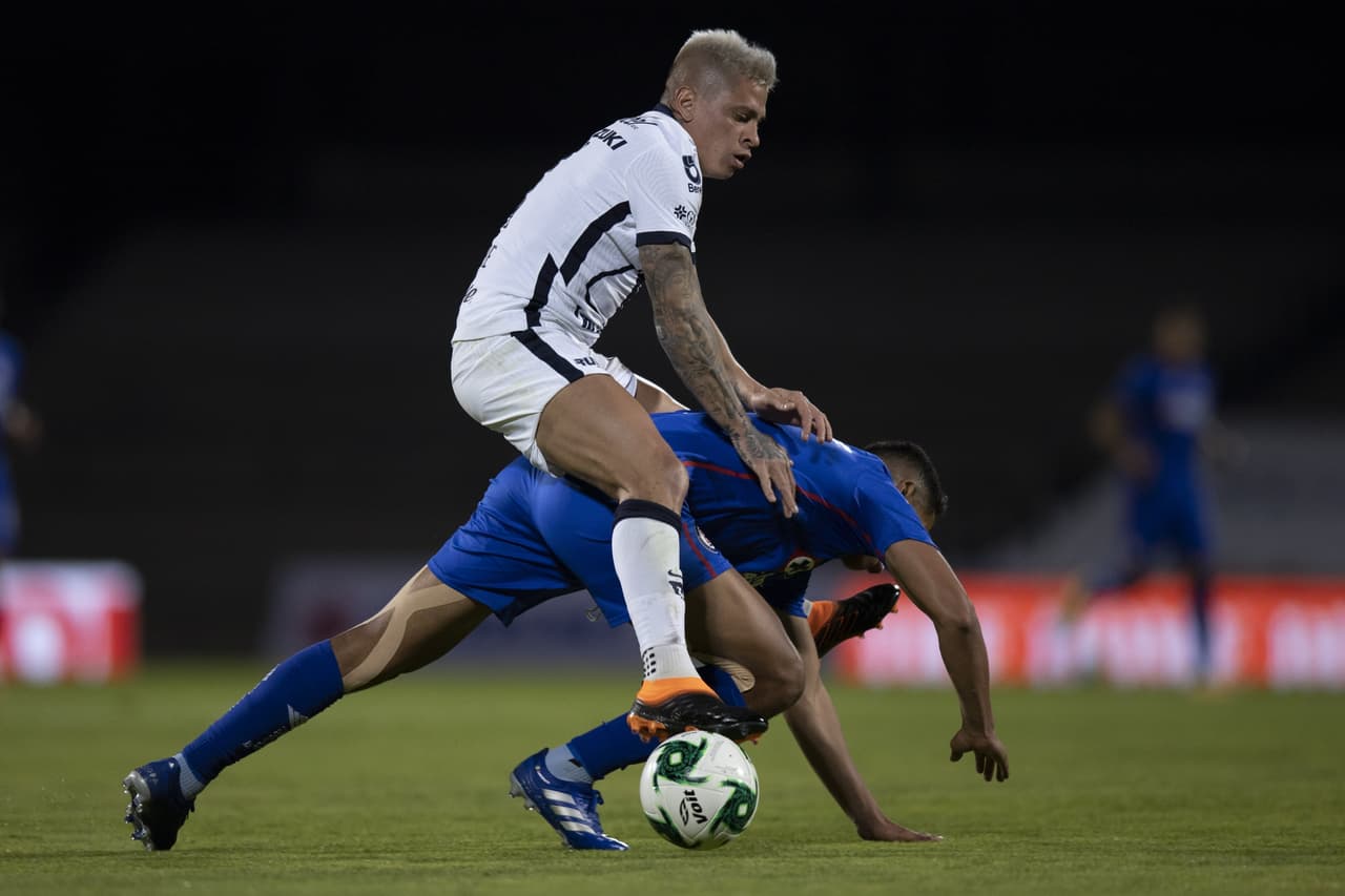 Con goles de Juan Dinneno al 4 y al 37, gol de Carlos González al 41 y gol de Juan Pablo Vigón al 88, Pumas vence 4-0 y consigue la mayor remontada en la historia del futbol mexicano.
