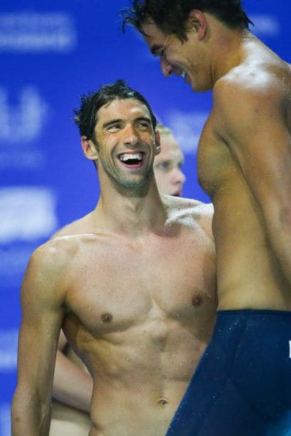 Imaginamos que el gran atleta Michael Phelps le tiene una lista bien larga a Santa luego de los últimos meses, en donde tuvo un DUI por manejar borracho, se internó en rehab, además de otros problemas personales que no ayudan en nada a su imagen y seguramente a su tranquilidad mental. Phelps le pide a Santa un poco de tranquilidad.