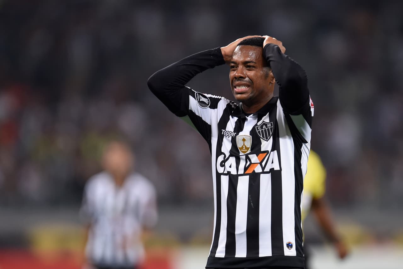 Robinho jugando en el Atlético Mineiro.