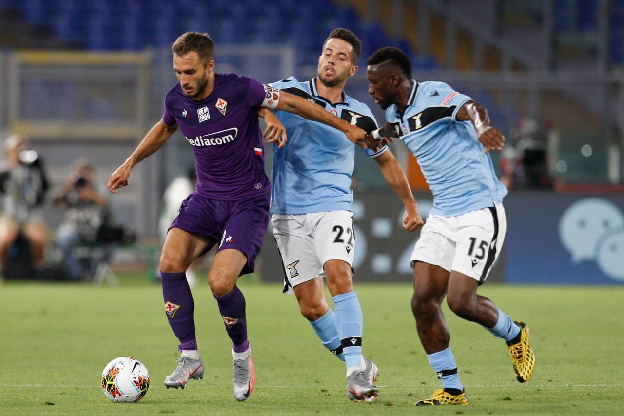 Con goles de Ciro Immobile y Luis Alberto, la Lazio logra imponerse 2-1 a la Fiorentina en un duelo de muchas llegadas.