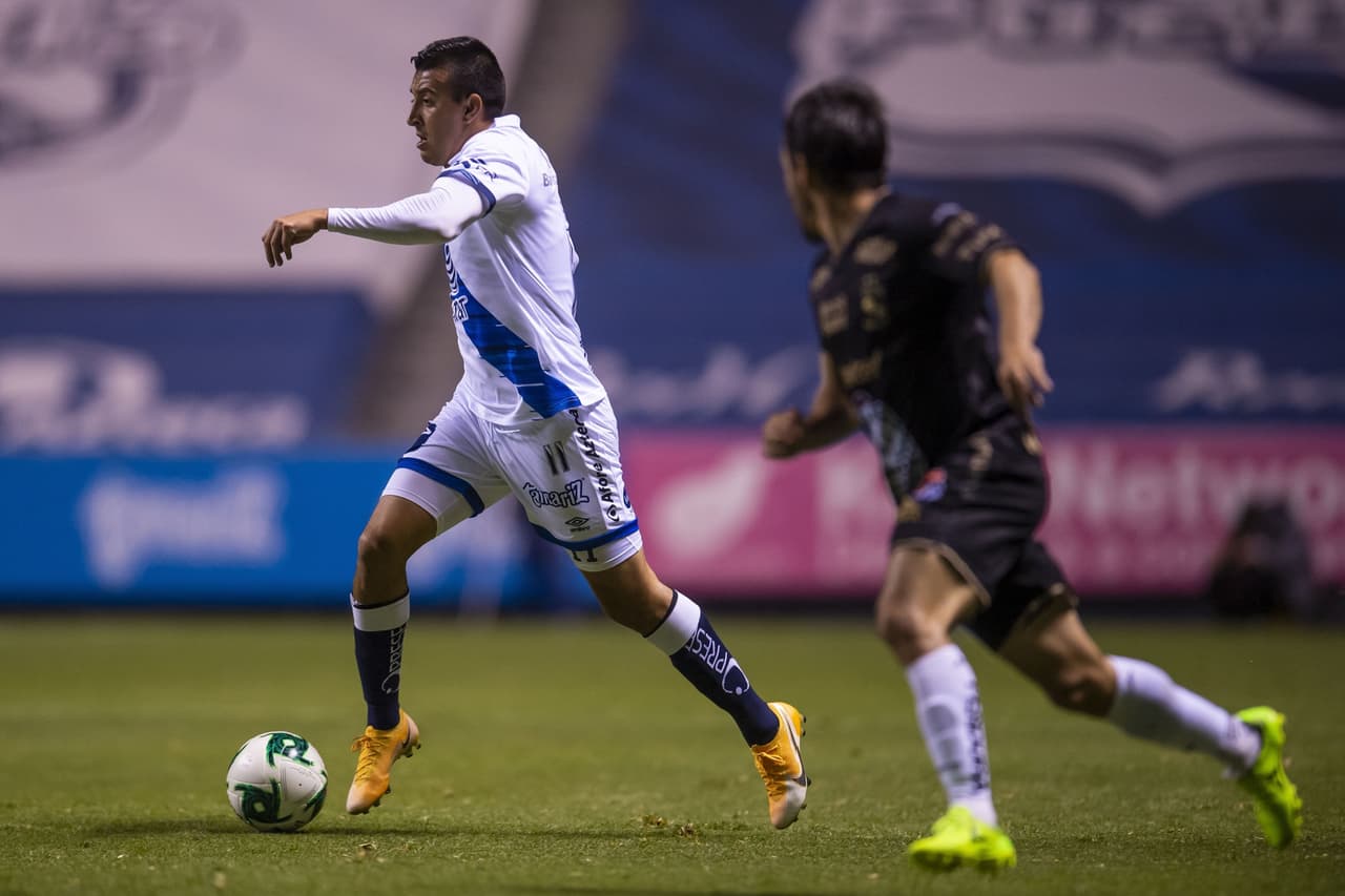 Con un gol de vestidor de Omar Fernández al minuto 1 y con autogol de Andrés Mosquera, la Franja pega primero y toma una importante ventaja para la vuelta.