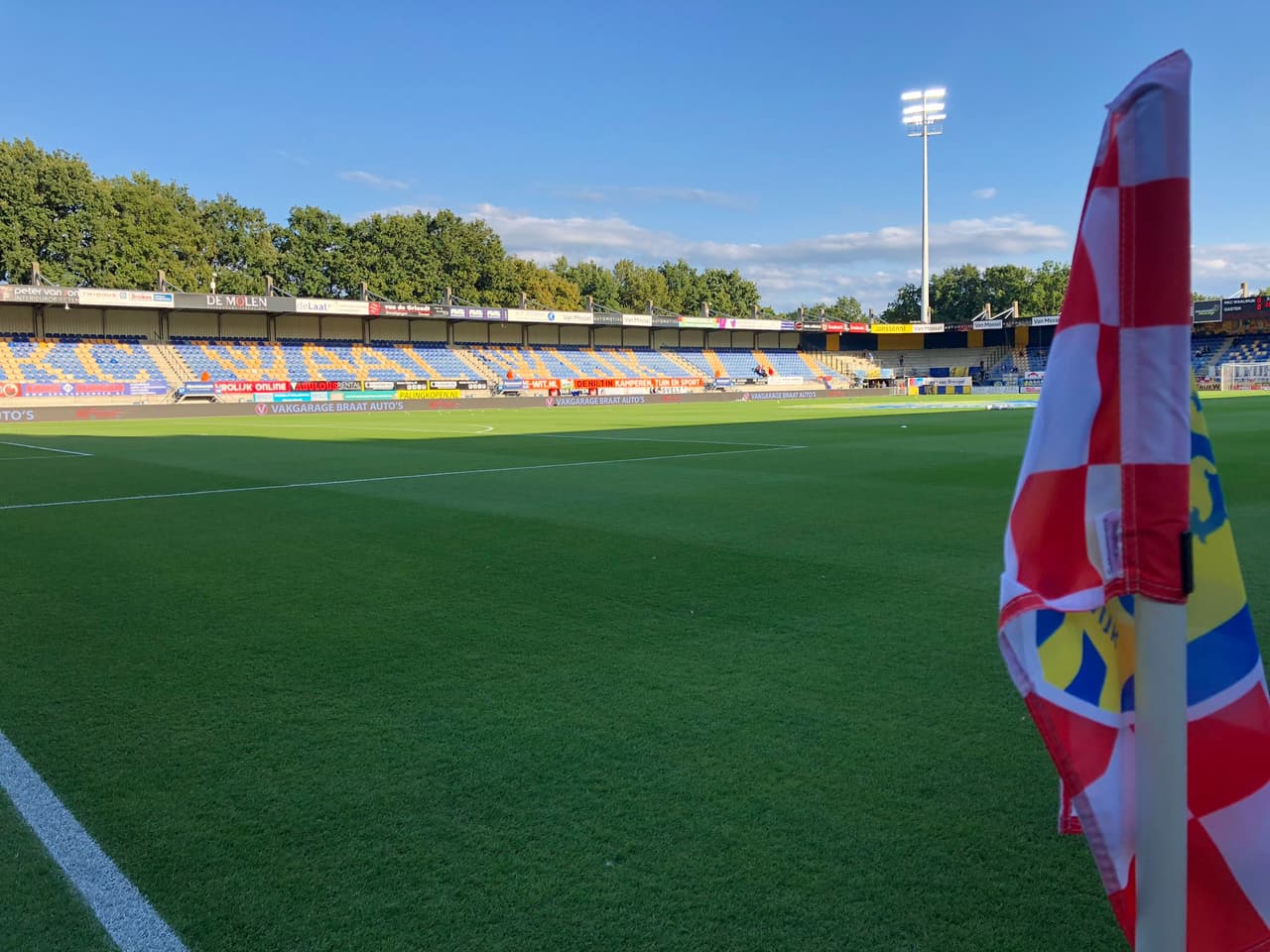 Bonita postal del campo de juego.