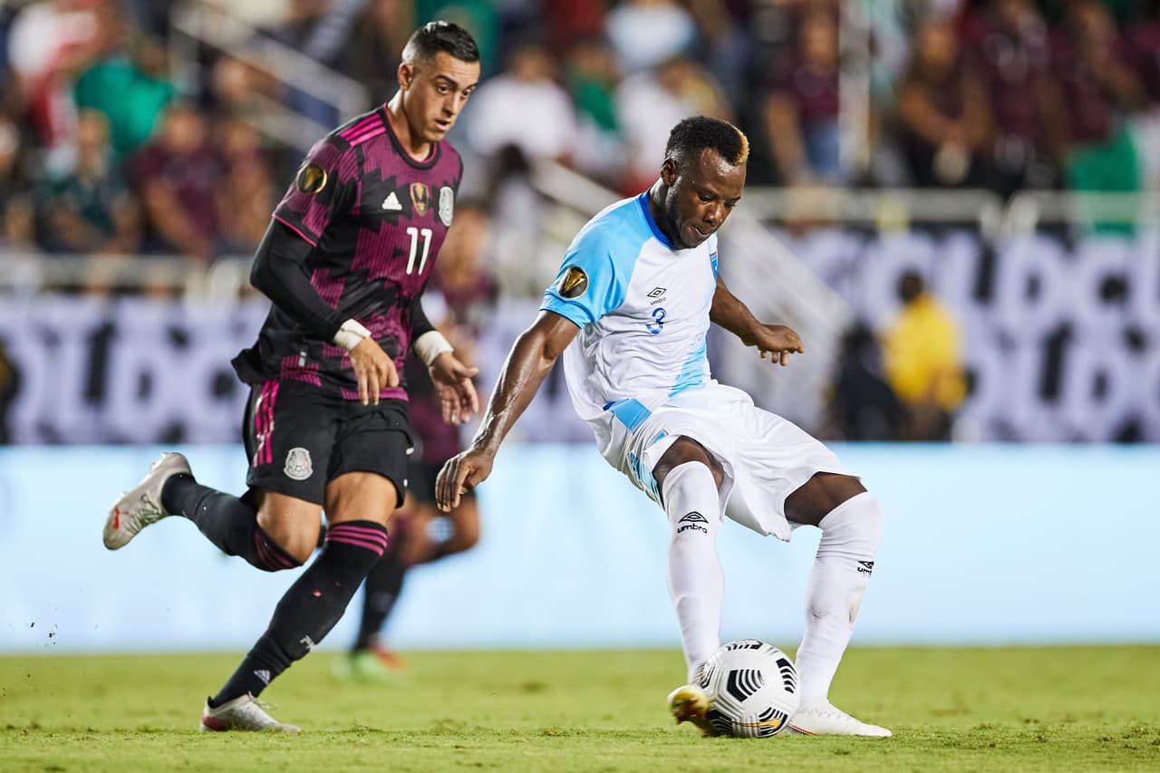 Tras su decepcionante debut ante Trinidad y Tobago, el Tricolor consiguió su primera victoria en la Copa Oro de la mano del 'Mellizo', quien hizo dos goles, y Orbelín Pineda, quien marcó el tercero.