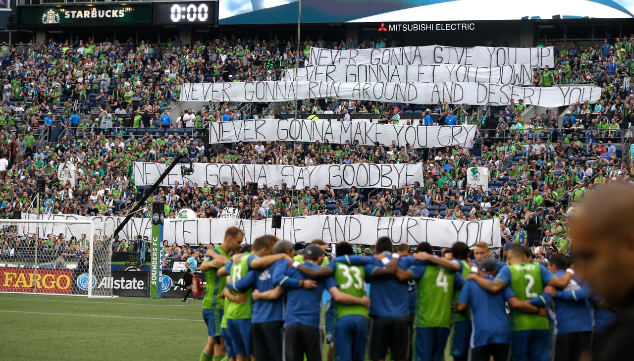 La hinchada de Seattle Sounders, rival de Chivas en Liga de Campeones de Concacaf, será un elemento a tener en cuenta por su numeroso acompañamiento, su intensidad, colorido y creatividad.