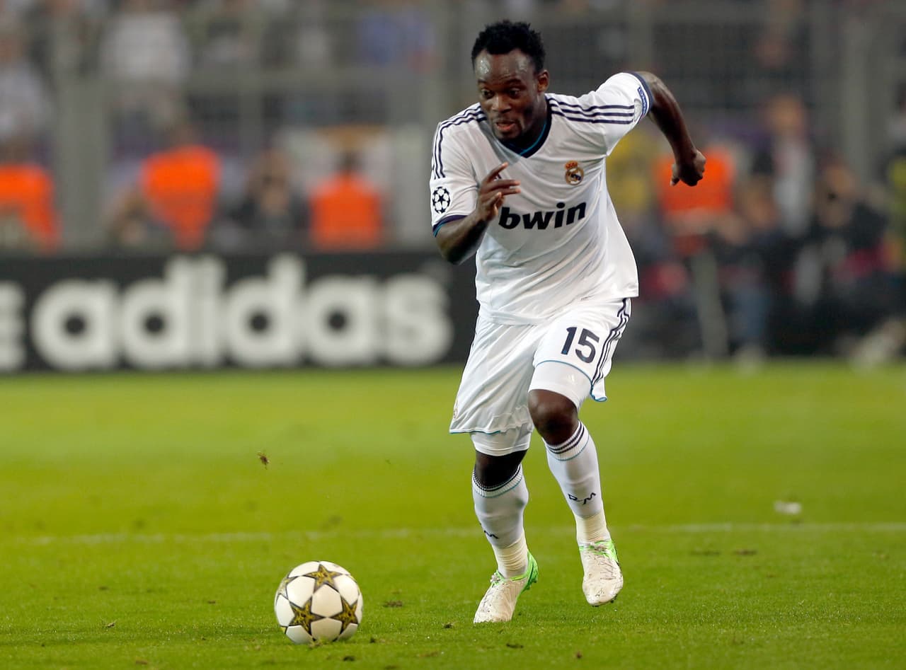 Michael Essien - El mediocampista francés llegó a Chamartín desde el Chelsea. Su préstamo fue por una temporada y no fue renovado.