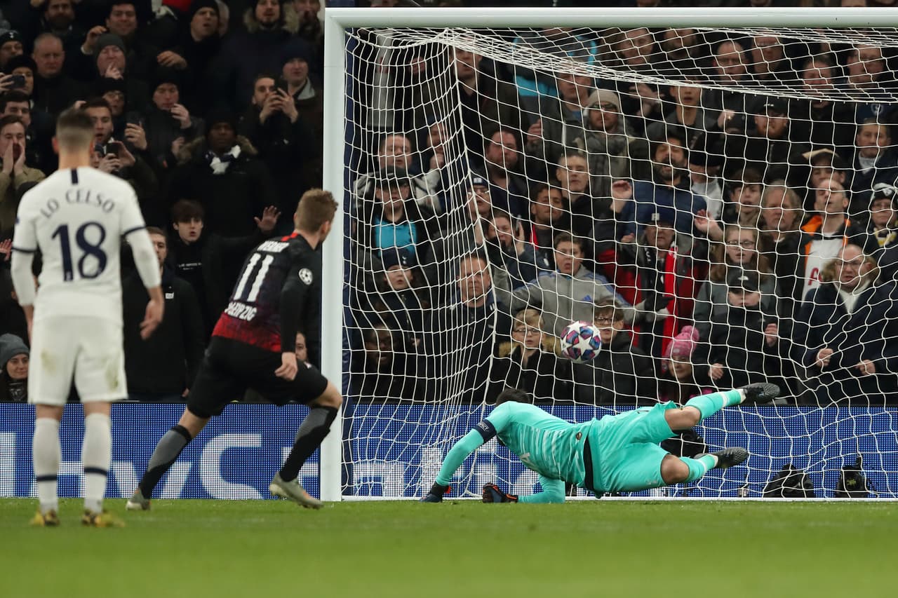 Nada pudo hacer Hugo Lloris para evitar el gol de los visitantes.