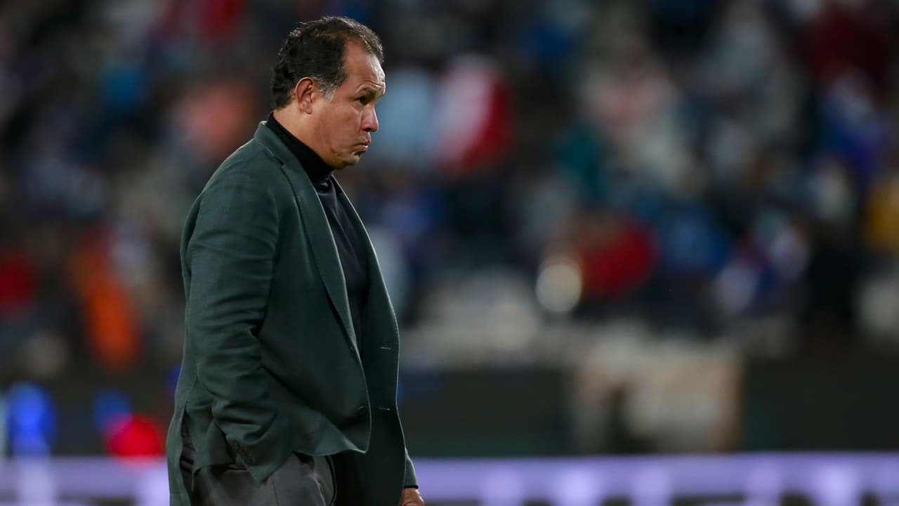 Reynoso tras derrota de Cruz Azul: “Nos vamos tristes e impotentes”