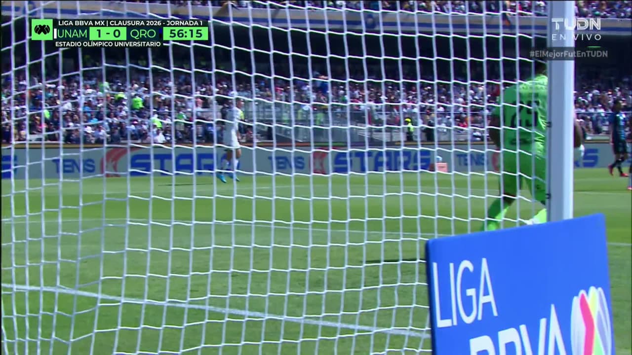 ¡TIRO ATAJADO! disparo por Lucas Rodríguez.