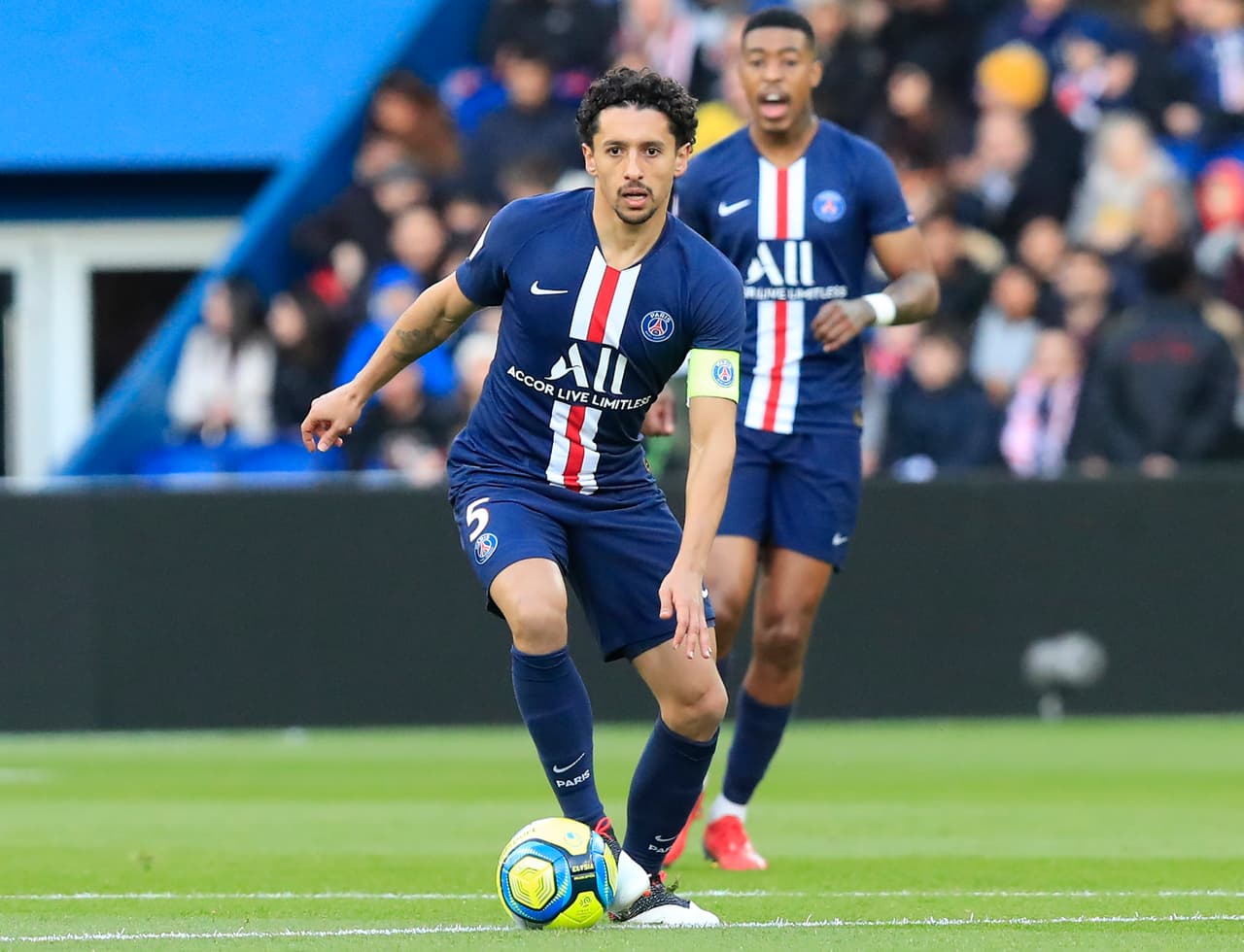 Su mejor amigo en el PSG fue su compatriota Lucas Moura ya que en el club se volvieron inseparables hasta la salida de Lucas.