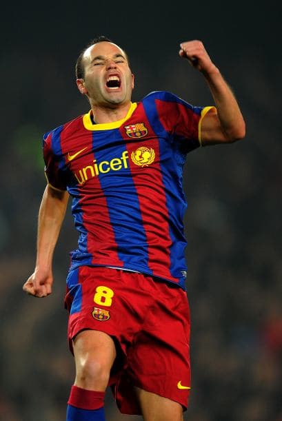 Pero el primero en anotar fue Andrés Iniesta, un golazo.