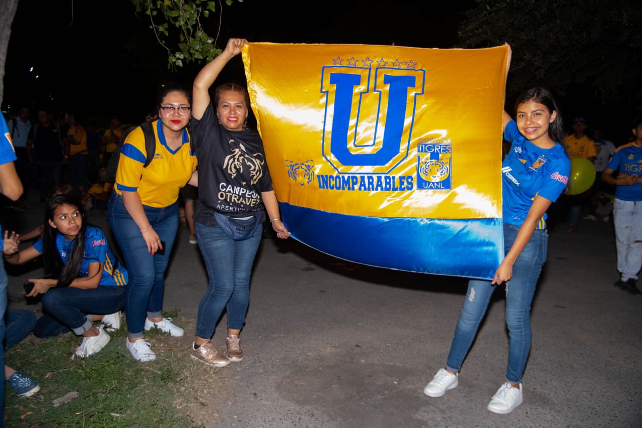 Los fanáticos de Tigres disfrutaron el partido ante León y celebraron la conquista de su séptimo título en la historia de la Liga MX.