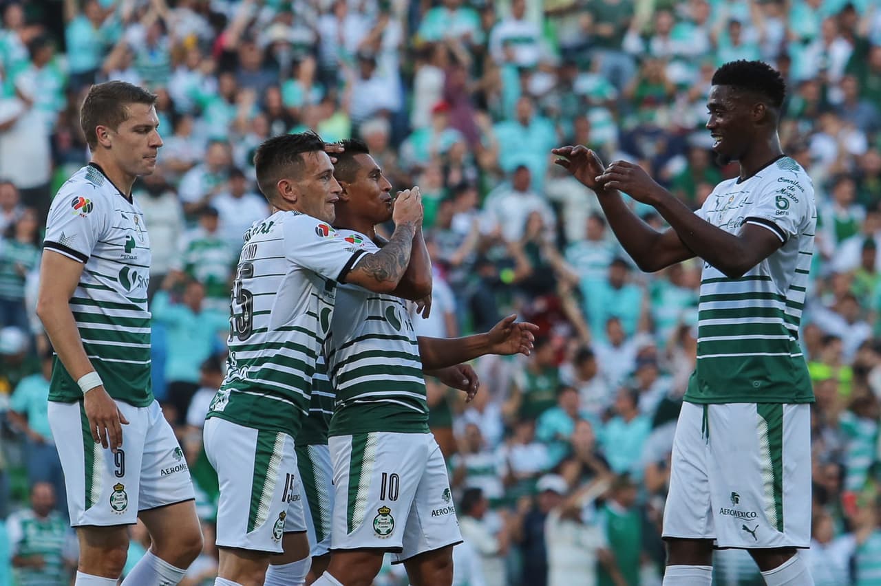 Daba la sorpresa el equipo local ante su gente, pero las emociones no estaban ni cerca de acabarse allí.