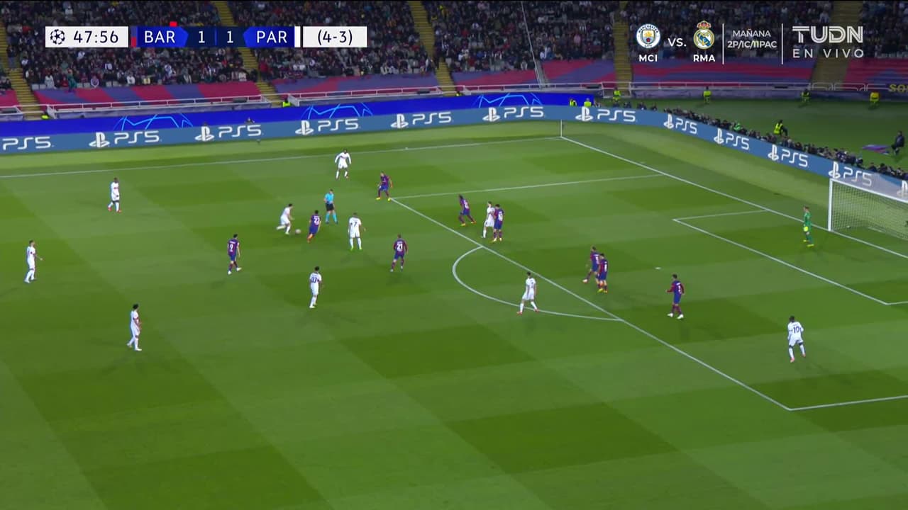 ¡TIRO ATAJADO! disparo por Achraf Hakimi.