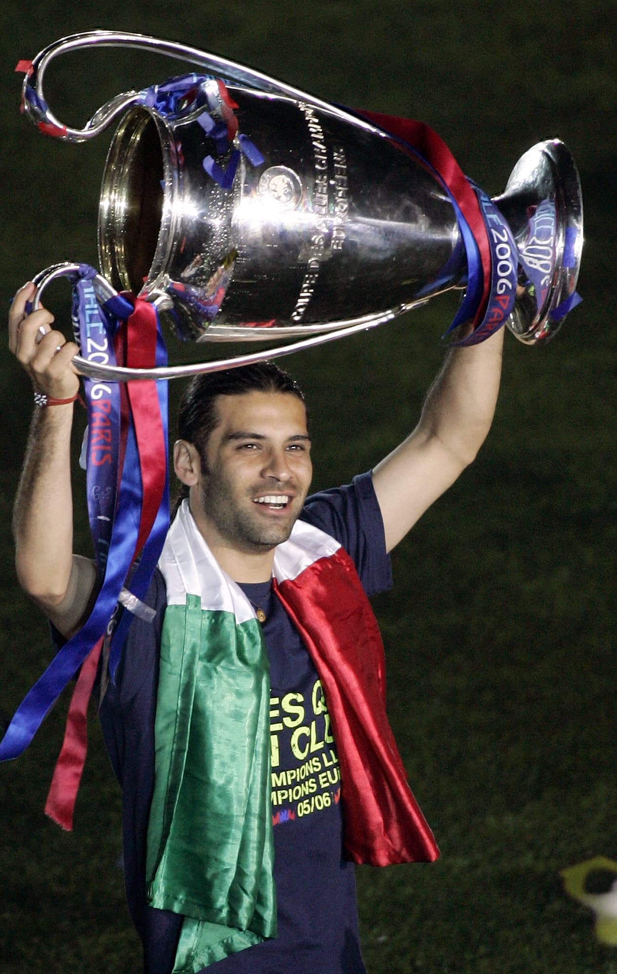 Rafael Márquez levantó la 'Orejona' con el FC Bacelona.