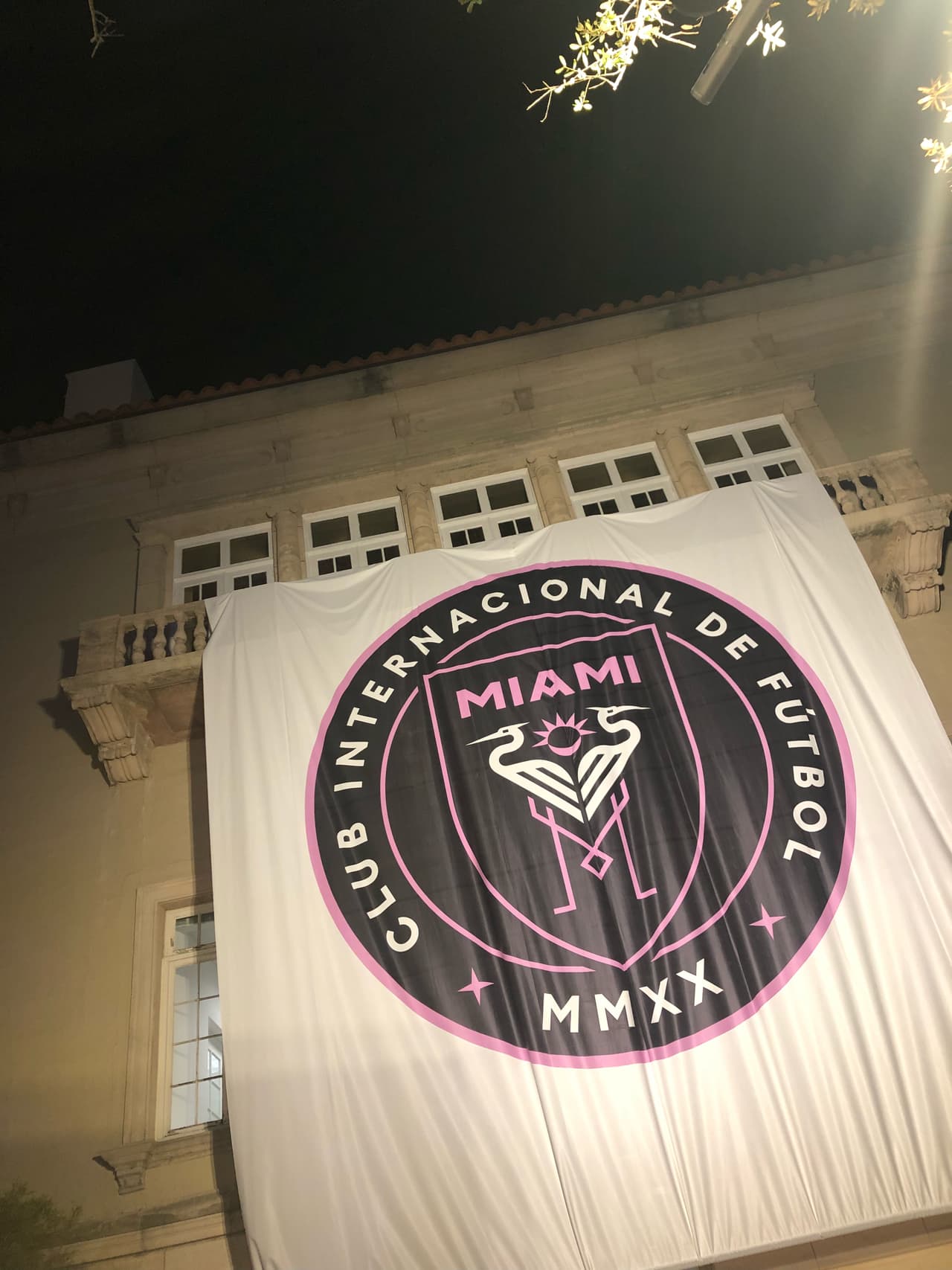 Con la aprobación de los votantes se saltaron el paso de licitación pública y ahora podrán negociar un contrato de arrendamiento, pero aún hay un trecho por recorrer.