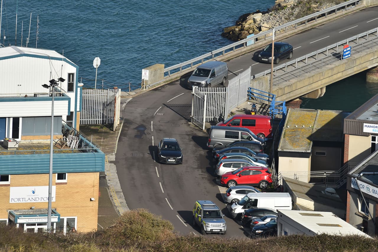 Ahora, cuando se encuentre el otro cuerpo, las autoridades tendrán que encontrar las pistas que determinen de quién fue la culpa en este trágico caso que tiene de luto al fútbol en este inicio del 2019.