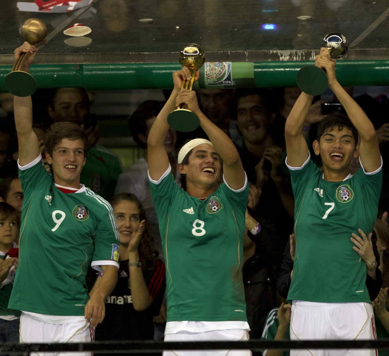 El joven Jorge Jonathan Espericueta deslumbró al mundo en el campeonato sub-17 2011, donde México se coronó como anfritrión y el juvenil de Tigres fue nombrado segundo mejor jugador del torneo