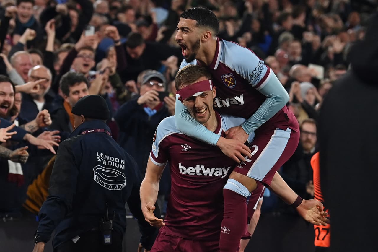 El West Ham derrotó 2-0 al Sevilla en tiempos extra para eliminarlo con un global de 2-1.