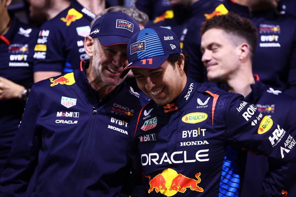 Adrian Newey, jefe técnico del Checo Pérez, dejará Red Bull 