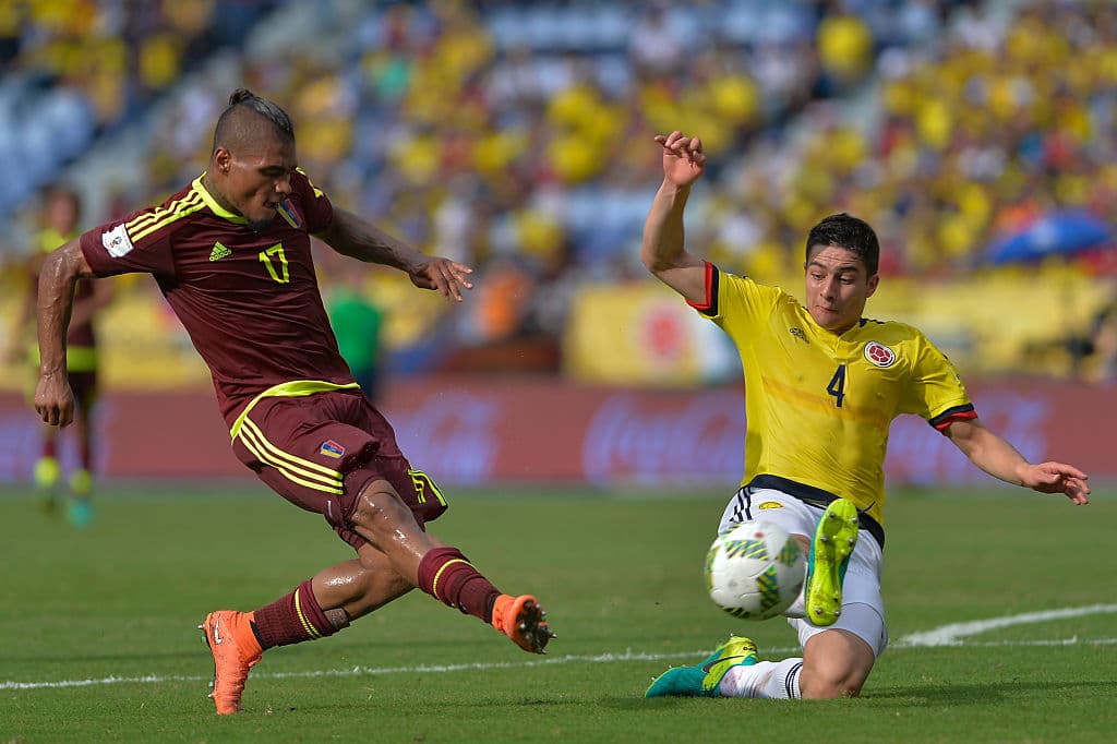 Aunque los medios internacionales consideraron a Medina como uno de los mejores en su posición defensiva, los críticos en redes en Colombia no dejaron de atacarlo.