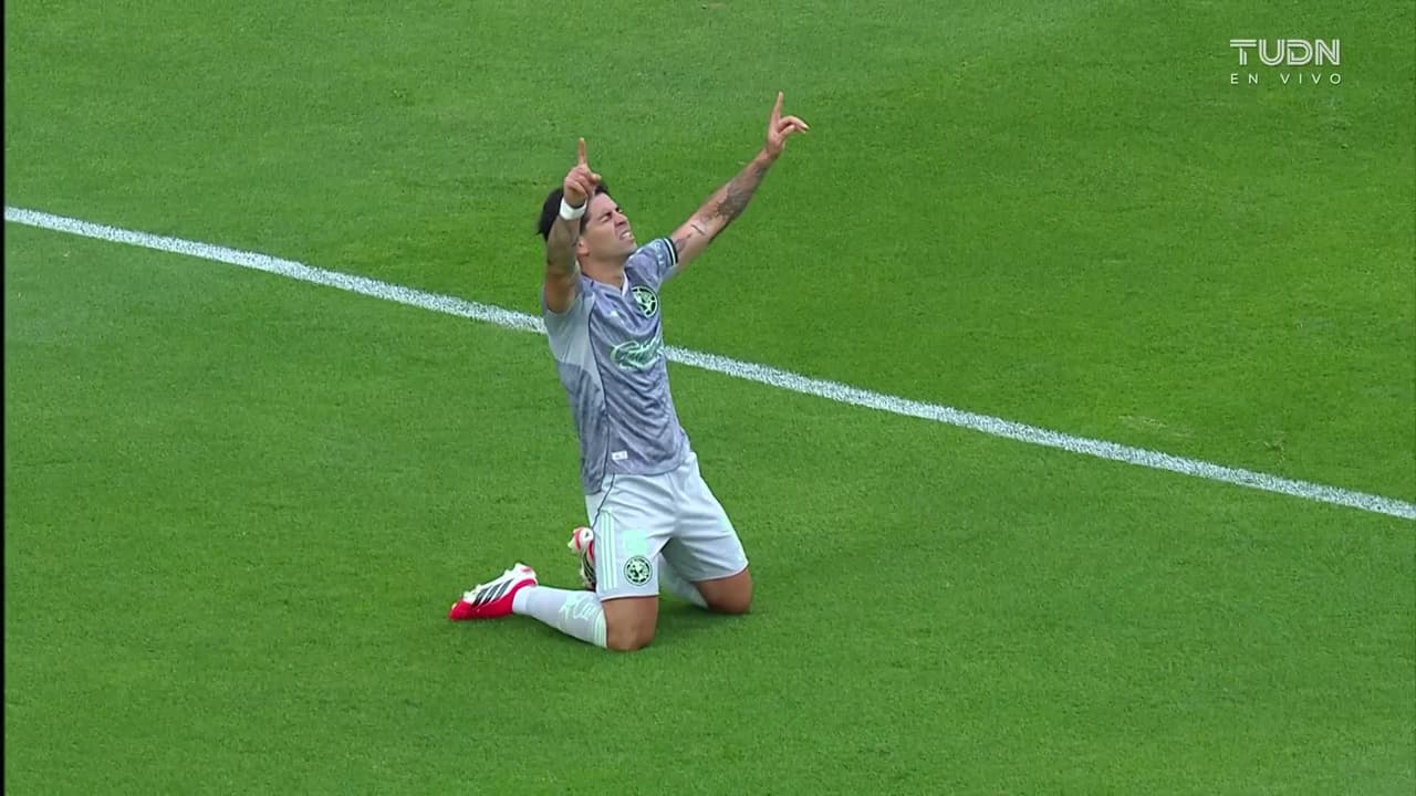 ¡Víctor Dávila queda solo y no perdona! ¡2-0 otro golazo del América!