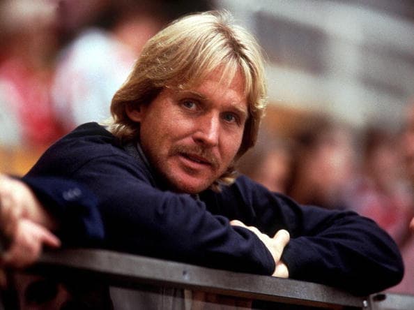 Bernd Schüster: El alemán, a sus 23 años, decidió asistir al nacimiento de su hijo y declinó concentrarse a una convocatoria, esto provocó un pleito con la federación que nunca se resolvió.