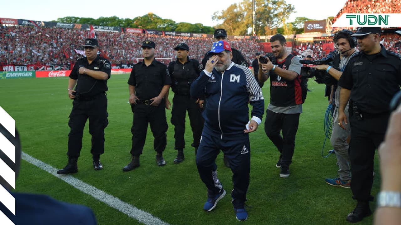 ¡Hasta las lágrimas! Rival de Maradona le rinde homenaje al '10'