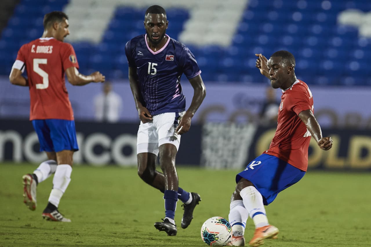 Las selecciones de Costa Rica y Bermudas se vieron las caras en Toyota Stadium, en Frisco, Texas, por el Grupo B de la Copa Oro 2019. Costa Rica se adelantó en el marcador con gol de Mayron George a los 30 minutos. Más tarde, con gol de Elías Aguilar, los Ticos aumentaron a 2-0 la ventaja pero a los 59 minutos, de penalti, Nahki Wells descontó por los bermudeños.